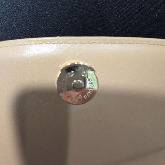 🐢 Nordstrom Curved Day Clutch Burgundy - Picture 5 of 14